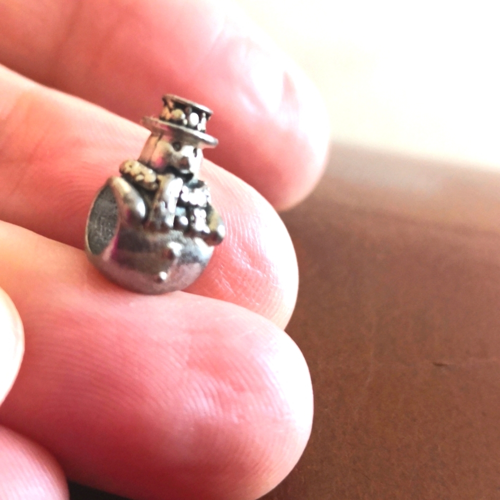 New 💕 Charm snowman ⛄